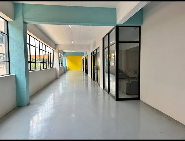 281M² WAREHOUSE TO LET IN WYNBERG